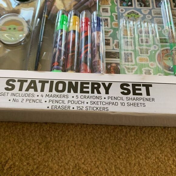 Disney Star Wars Mandalorian Stationery Set *New* - Picture 3 of 5